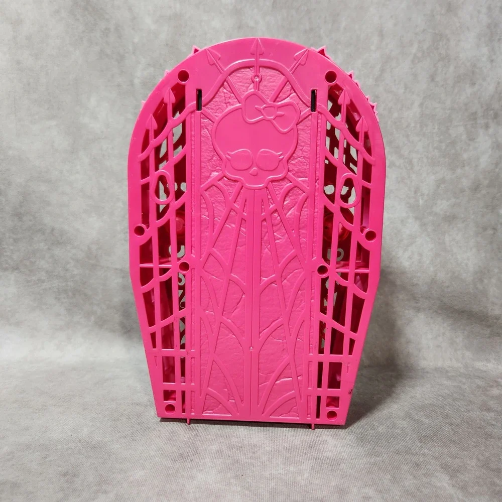 Monster High Skulltimate Secrets Draculaura Coffin Locker‎ Storage Case Pink Red